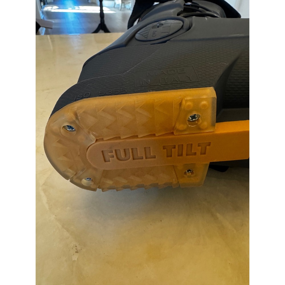 Full Tilt First Chair 8 Ski Boots 28.5 Mondo US 10.5 Three Piece 99mm Flex 8 - Picture 6 of 10